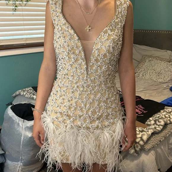 long sleeve short lace homecoming dresses Berylove Women White Lace Long Sleeve Mini Dress Jewel Neck A Line Little White Dress, White / US14 main image 1